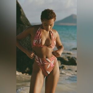 543.  Stone Fox Havana Swim Set